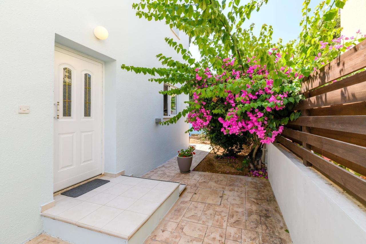 Villa Lela Serena By Ezoria Villas プロタラス エクステリア 写真